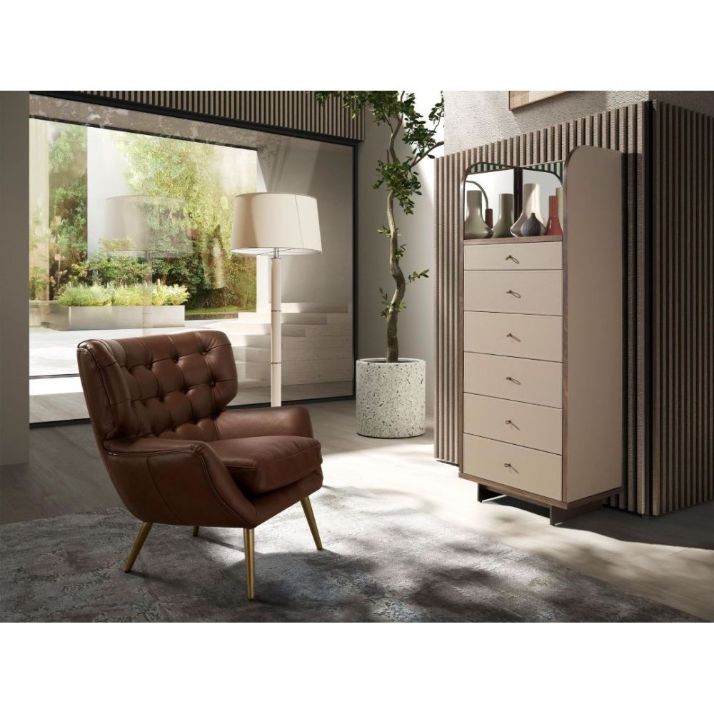 Armchair Castu