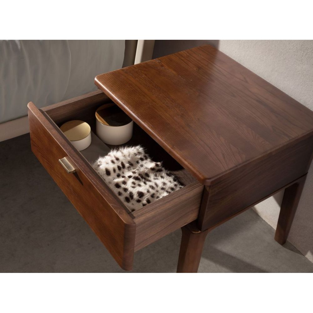 Bedside Table Pili