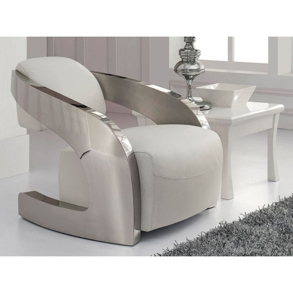 Armchair Amanda