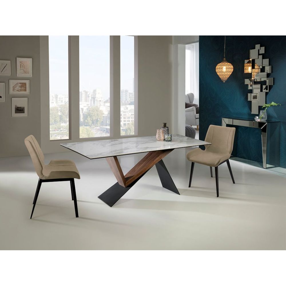 Mesa Jantar Noa