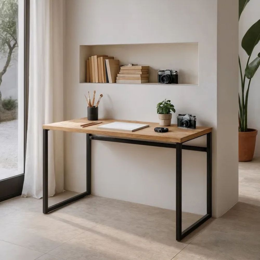Desk Mamet
