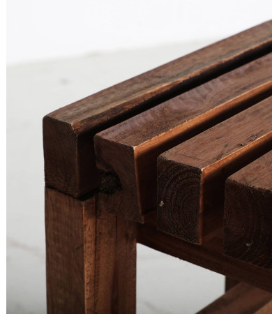 AKVIRAN STOOL