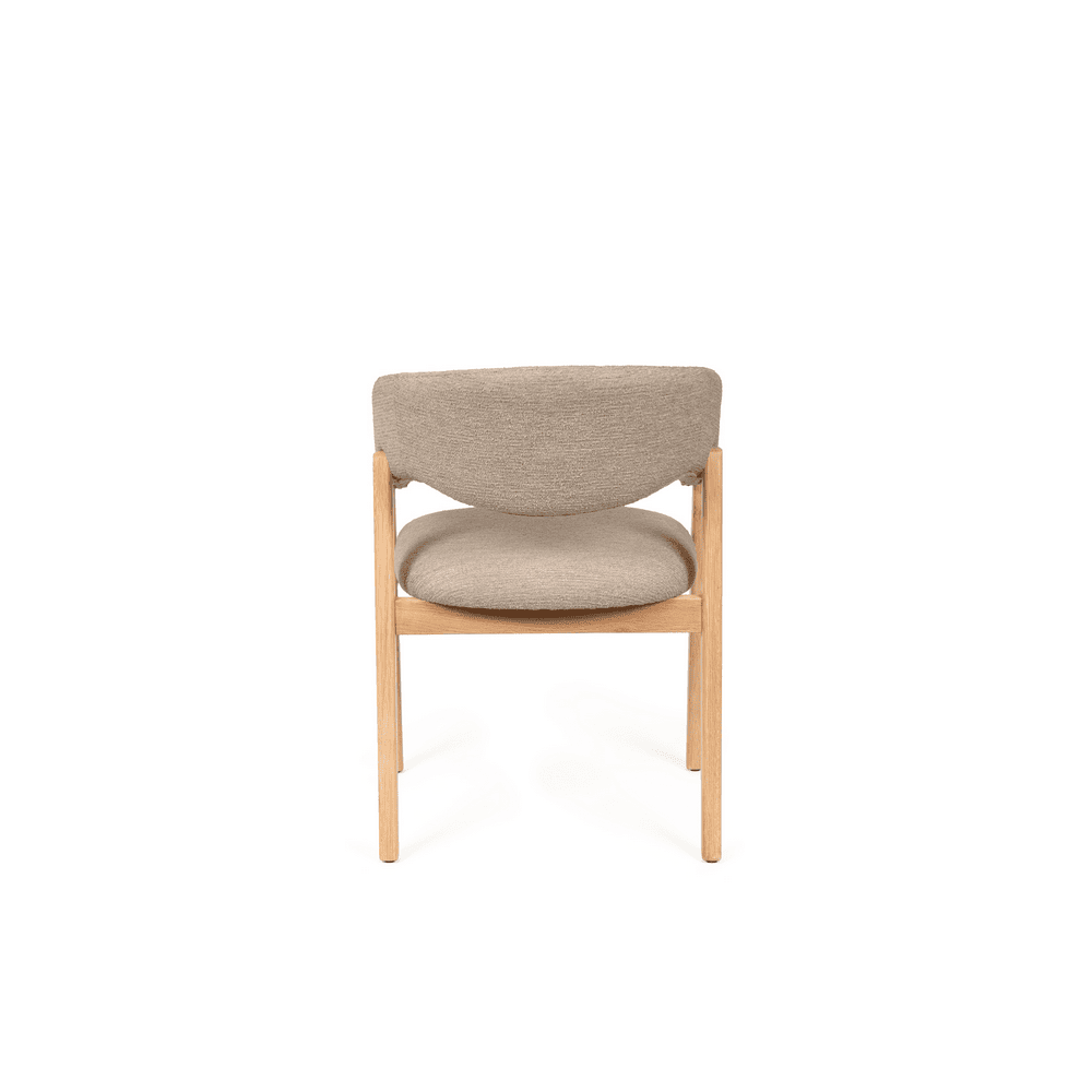CHAIR YVANNA