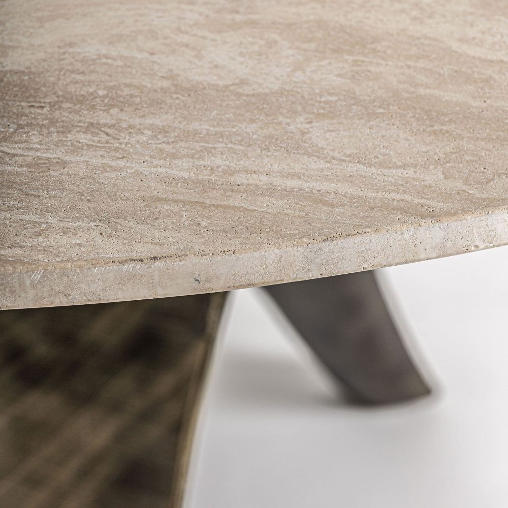 LAIZE DINING TABLE