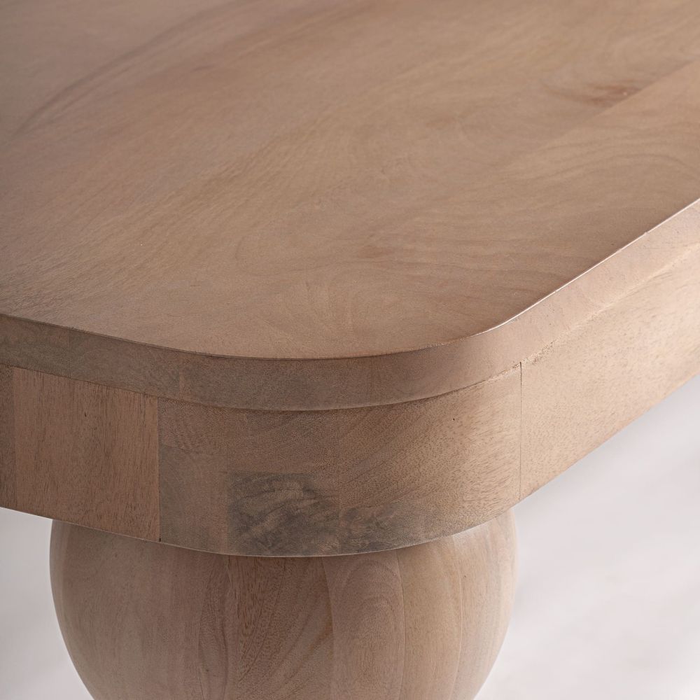 BOCKSBERG DINING TABLE