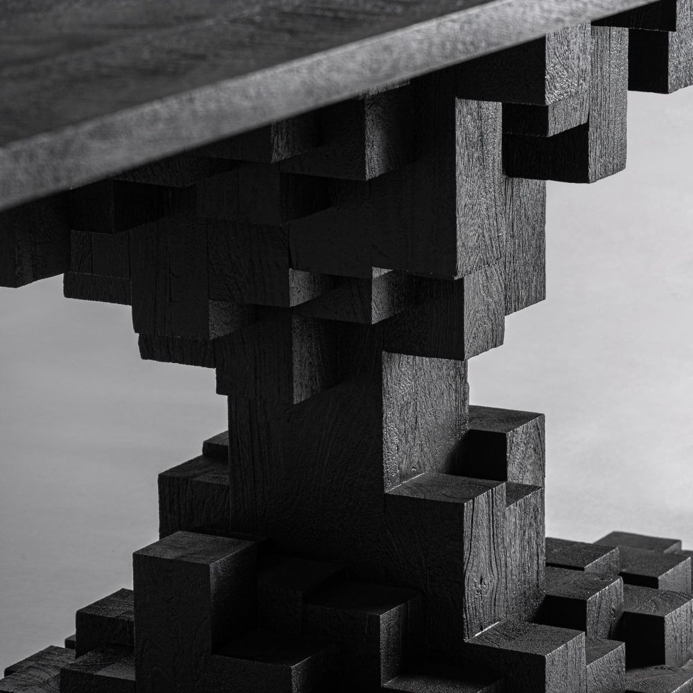 PÁTRIA DINING TABLE