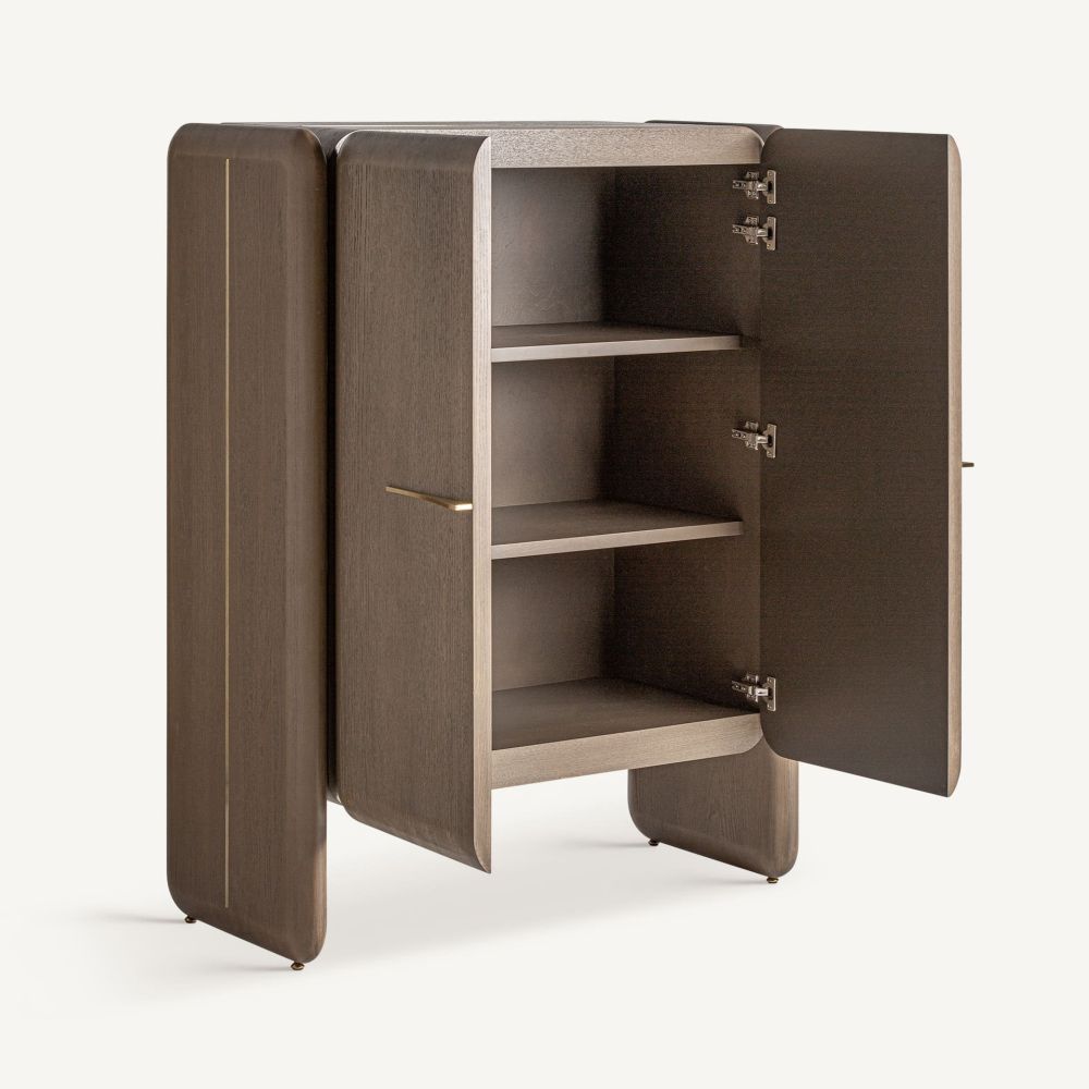 USSEL WARDROBE