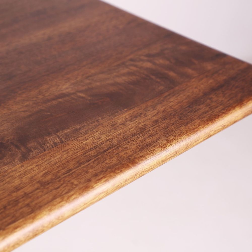 BAUD DESK