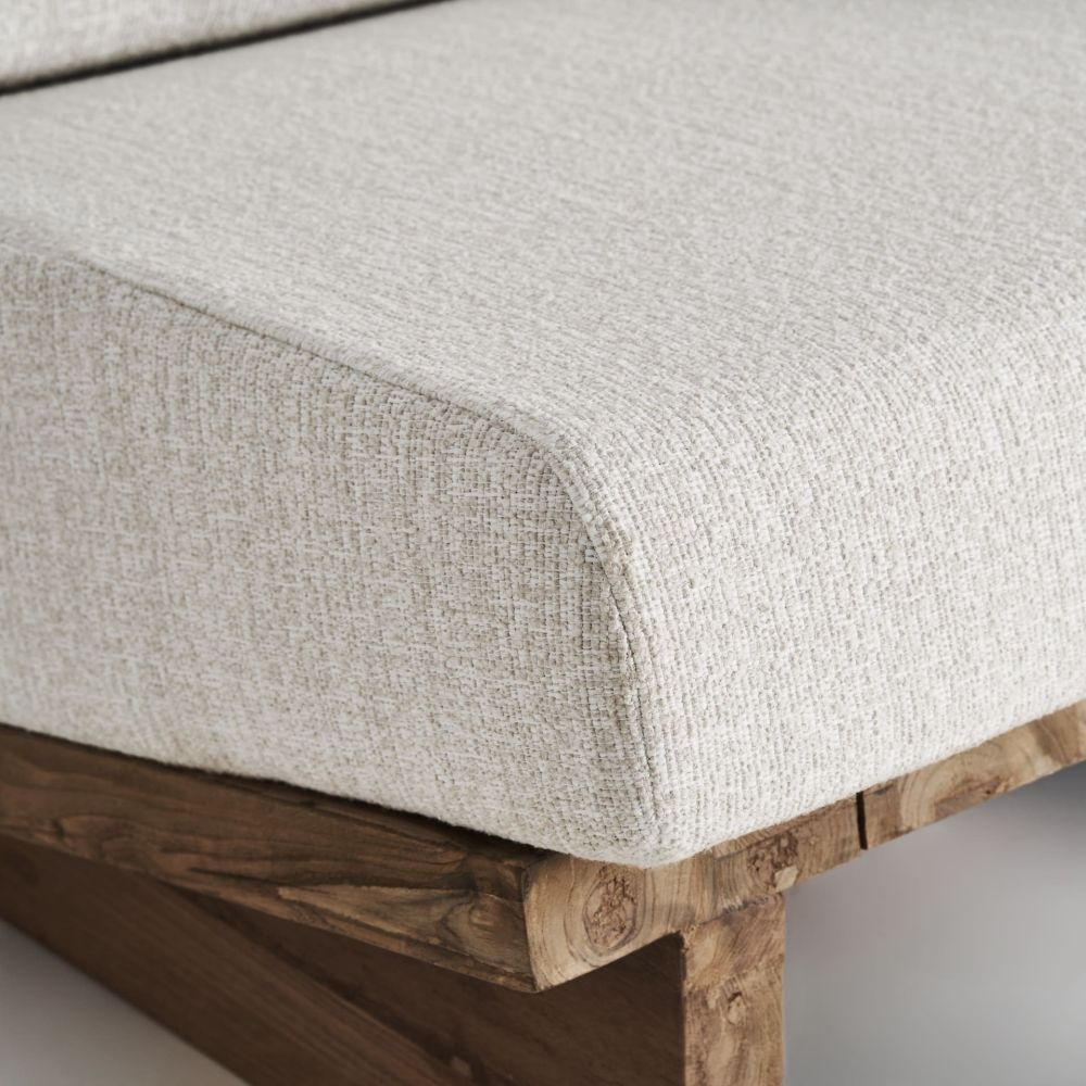 PURA ARMCHAIR