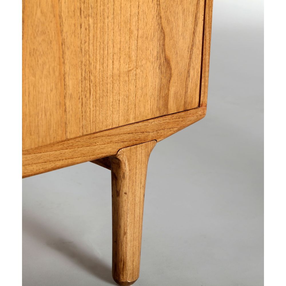KAMENZ HIGH FURNITURE