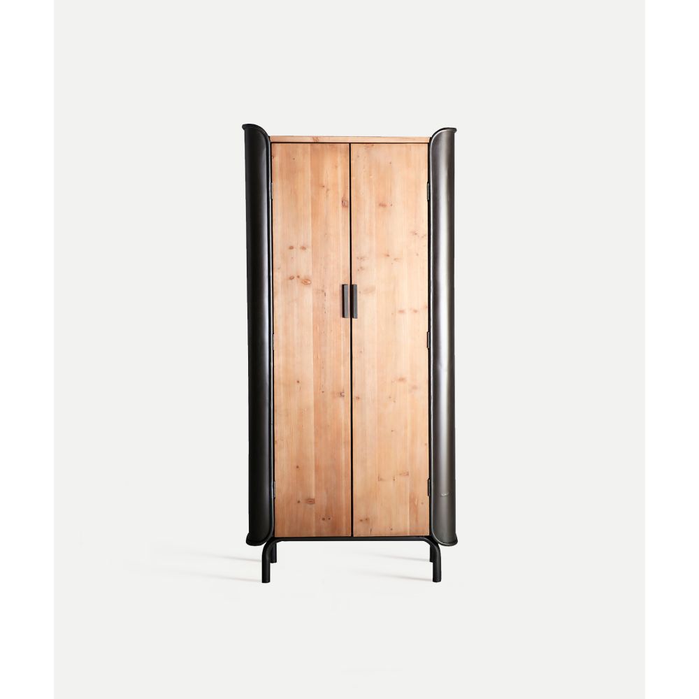 BRIEC  WARDROBE