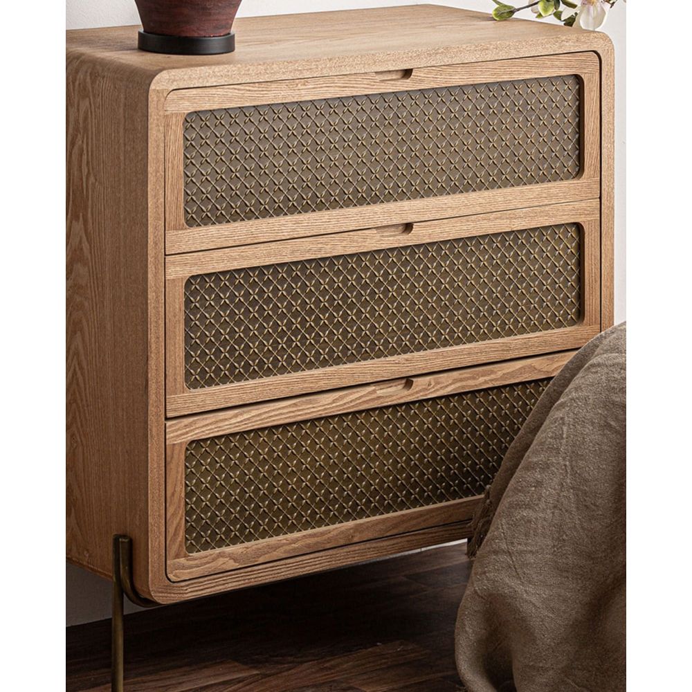 NEVOY CHEST OF DRAWERS