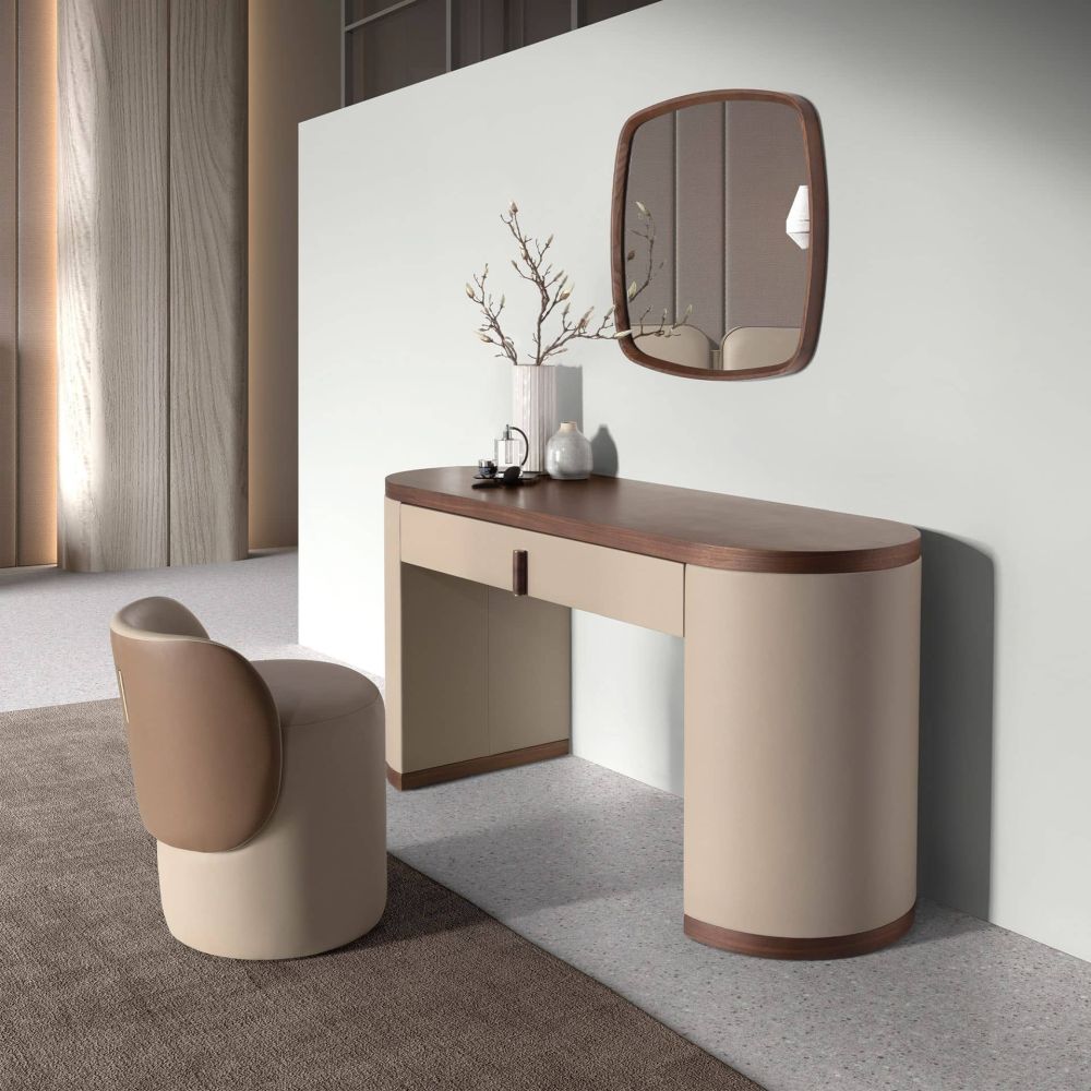 SECRETARY DRESSING ROOM DREKE