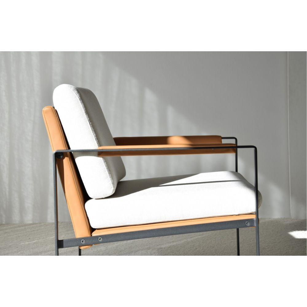 ARMCHAIR DUBLIN