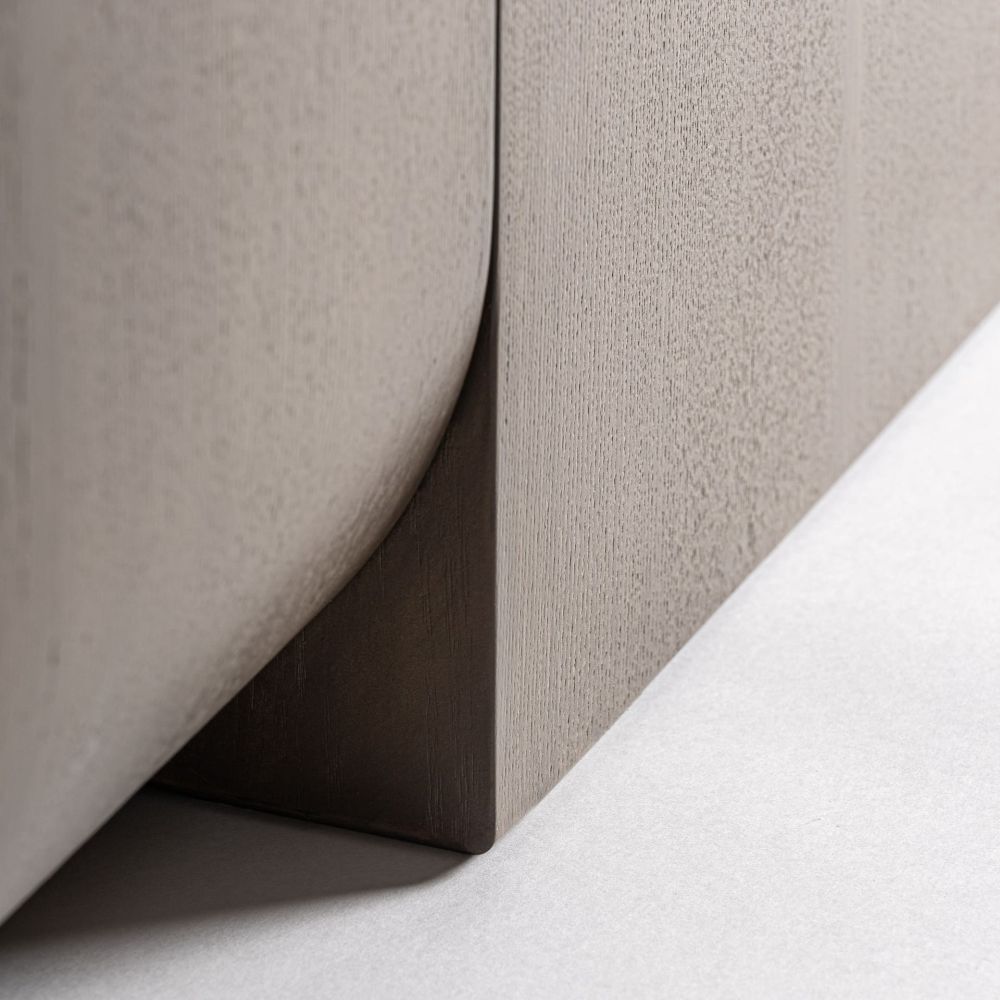STEIN DINING TABLE