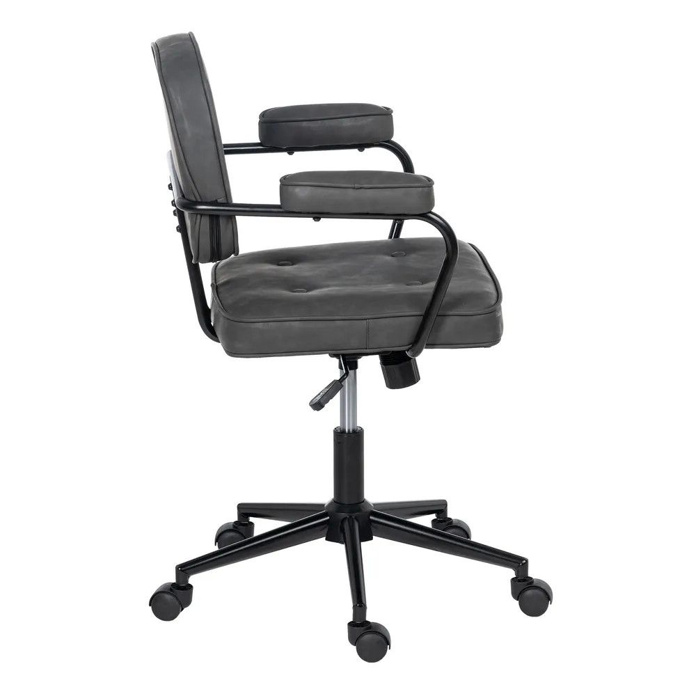 Chair Apikalia