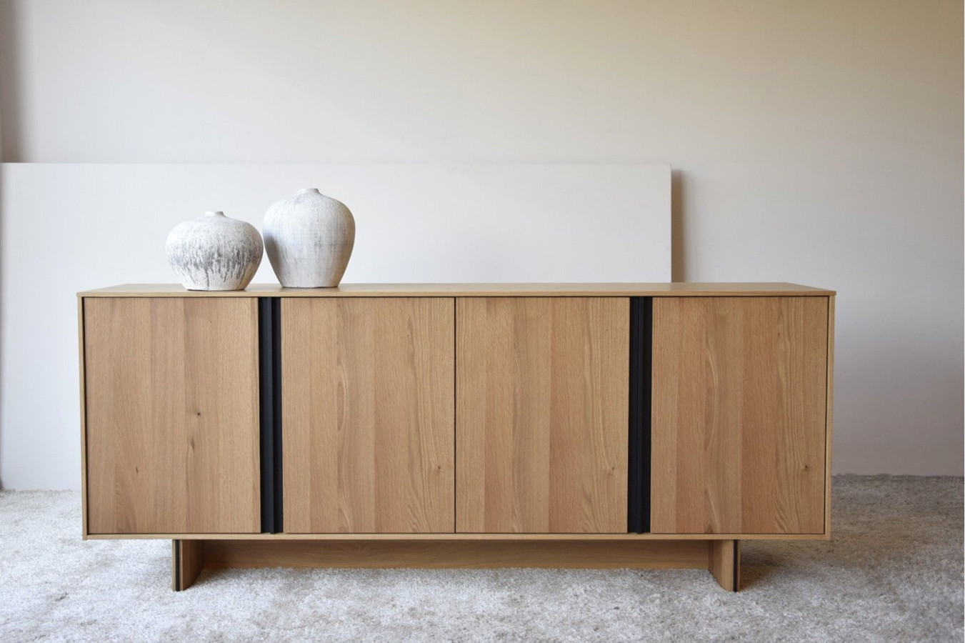 SIDEBOARD CORION