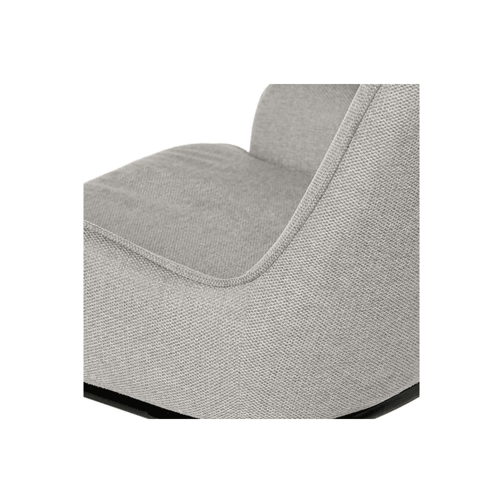 CHAIR LARISA
