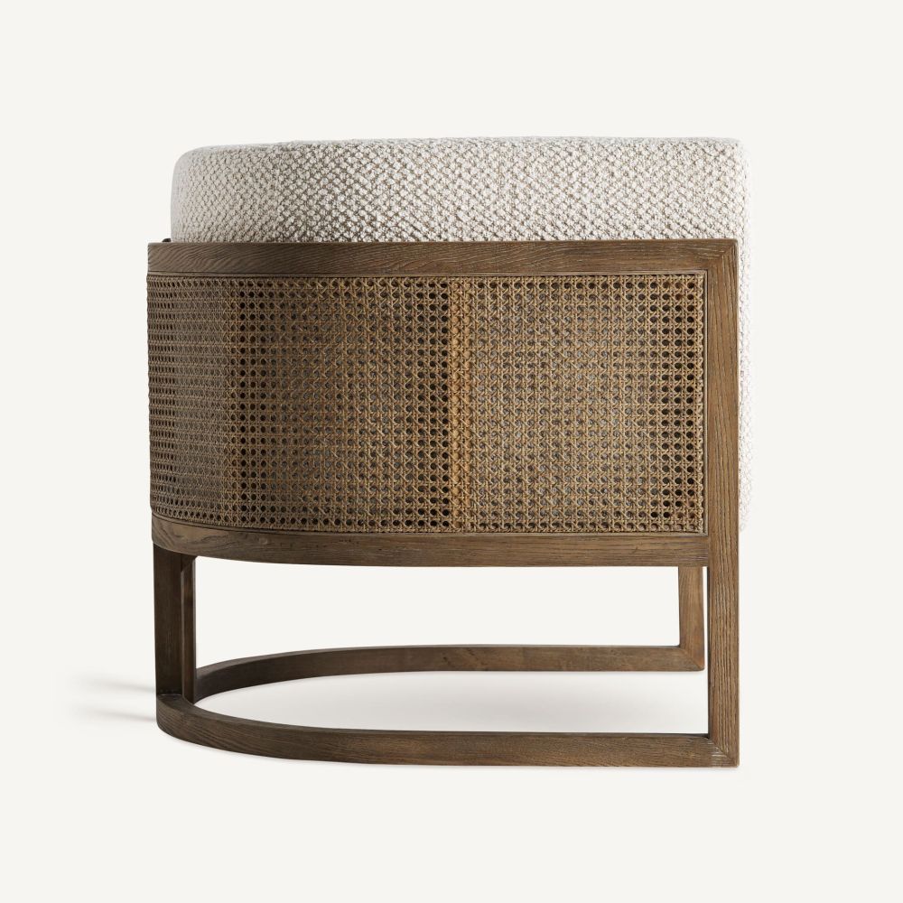 LEIWEN ARMCHAIR
