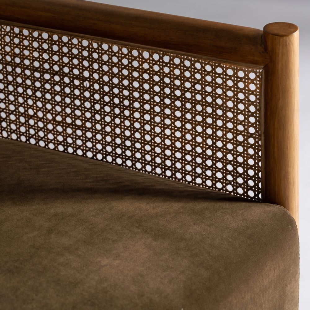 Armchair Velbur