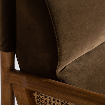 Armchair Velbur