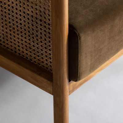Armchair Velbur