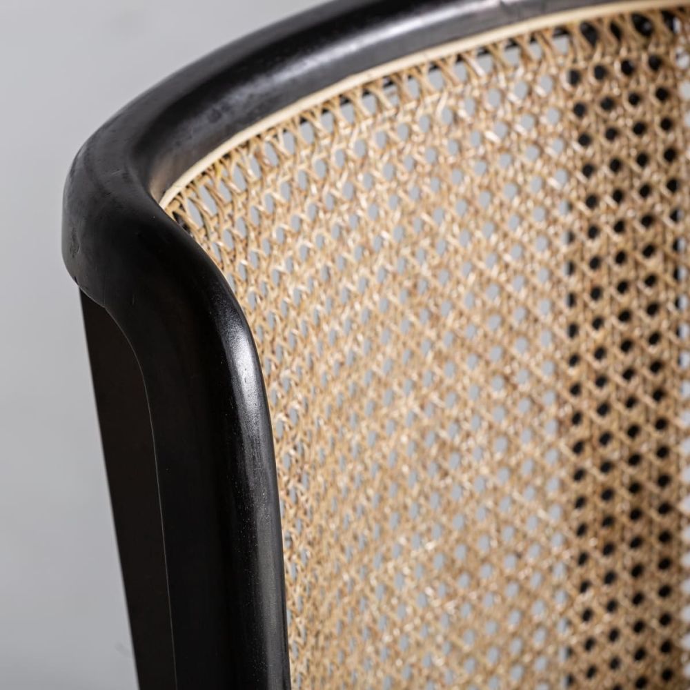 Chair Velburg II