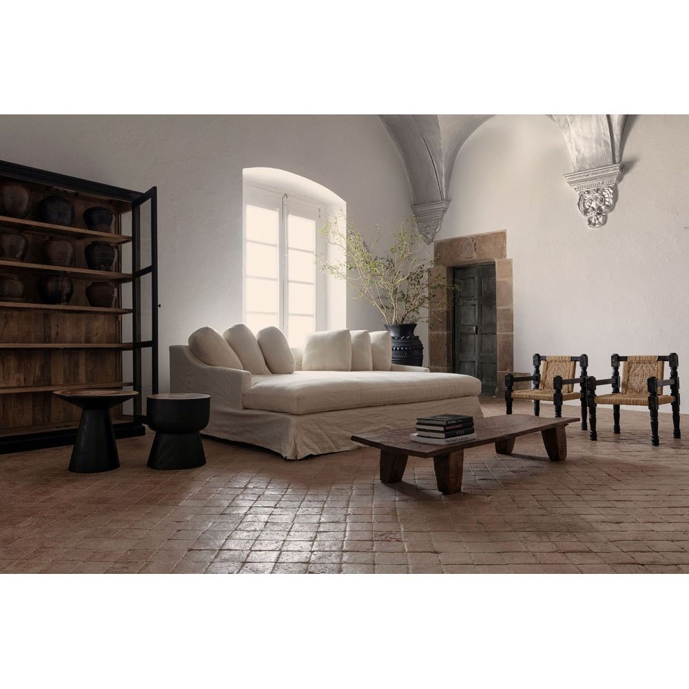 ARUSA SIDE TABLE II
