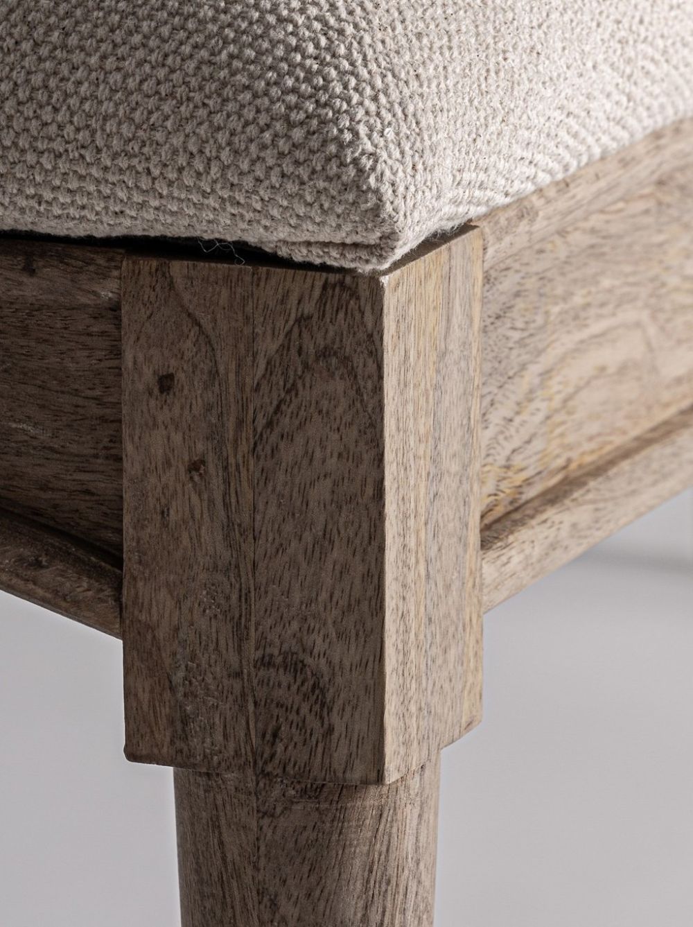 VERAC STOOL