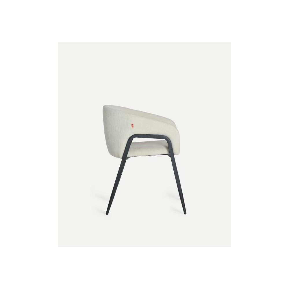 AREN CHAIR