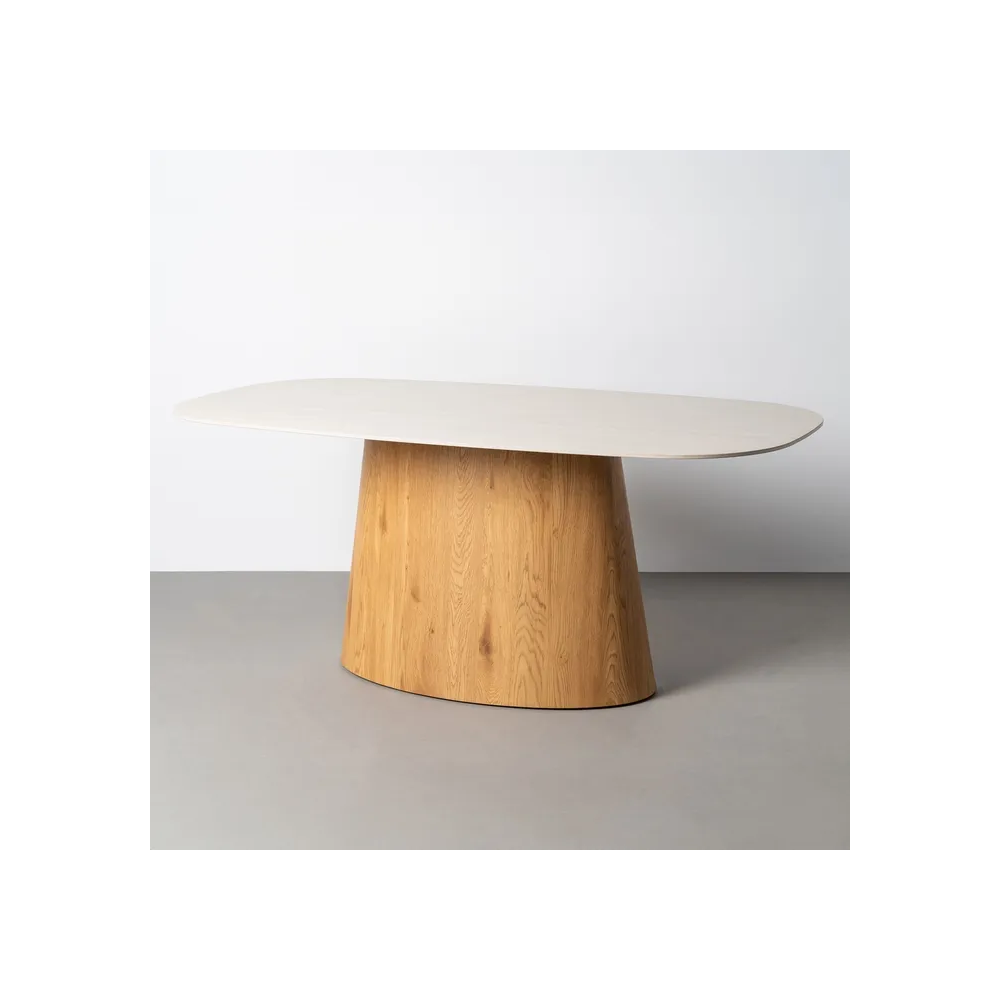 STOLINE DINING TABLE
