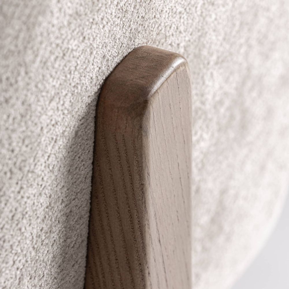 LUPIN ARMCHAIR