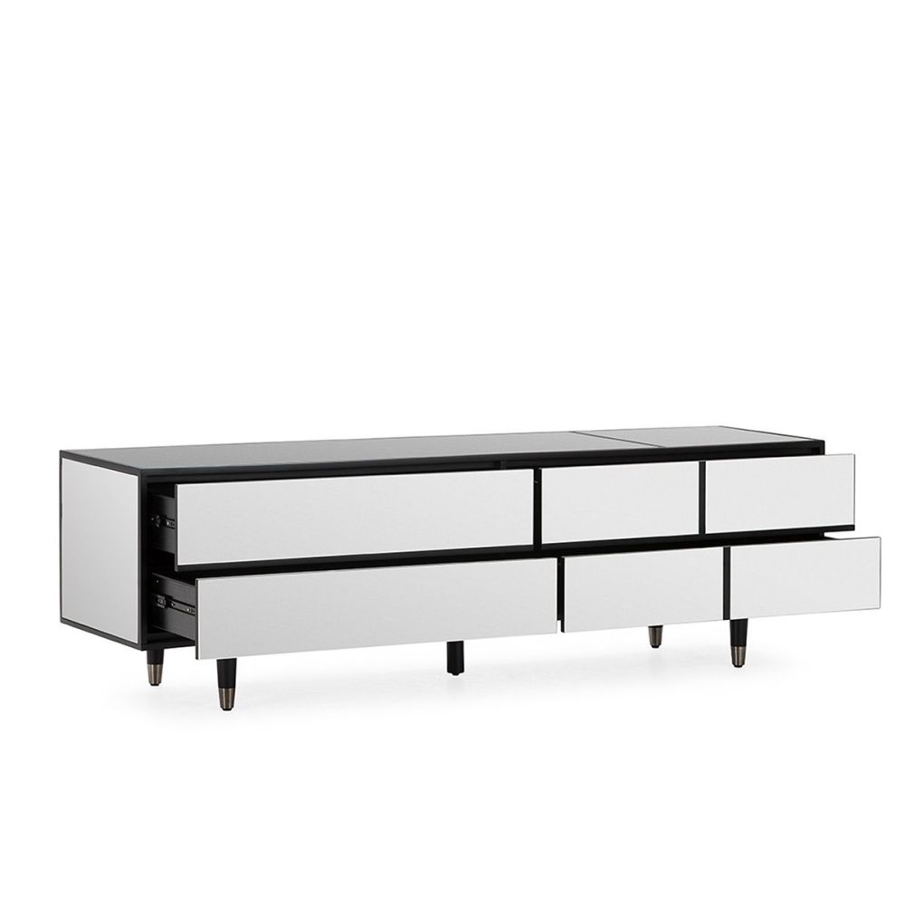 BASE TV LIORA I