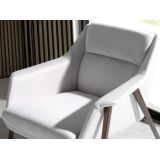 VILANUE ARMCHAIR