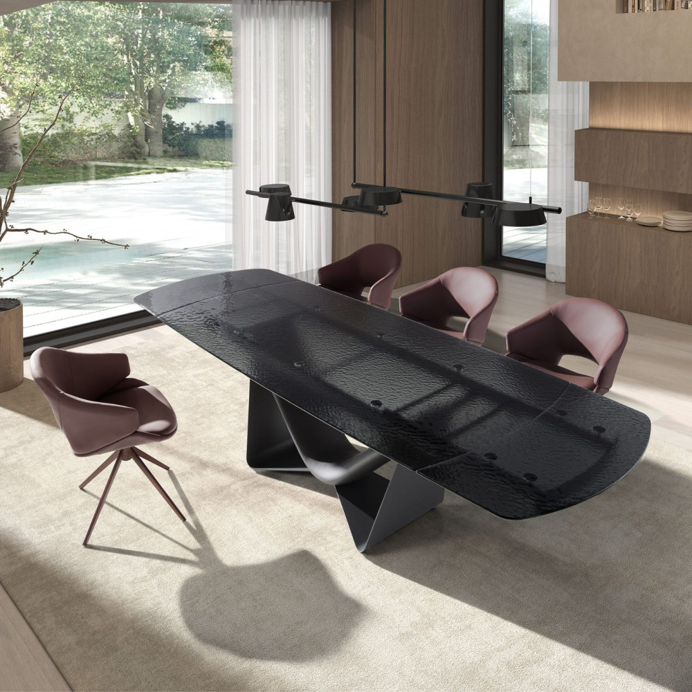 MIDNIGHT DINING TABLE