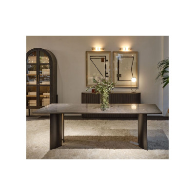 ELEMENTO DINING TABLE