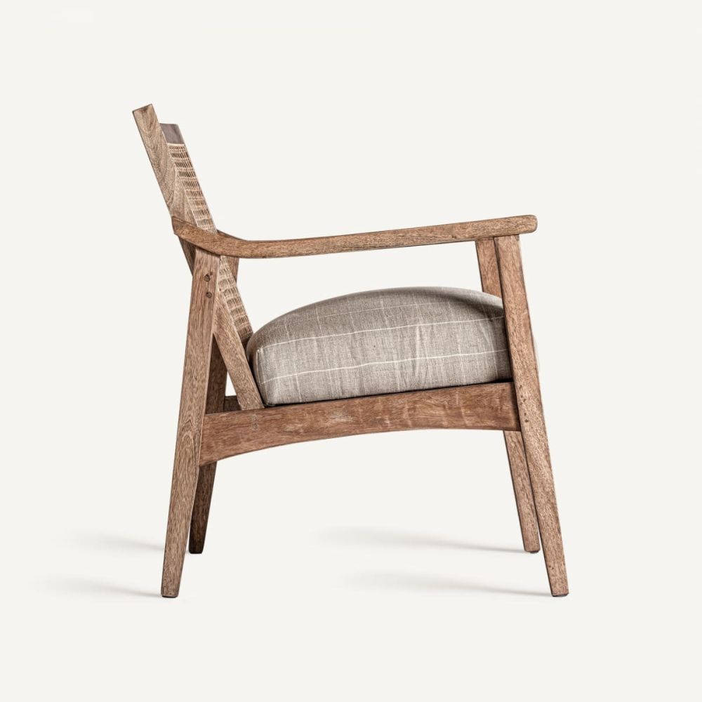 Armchair Valey