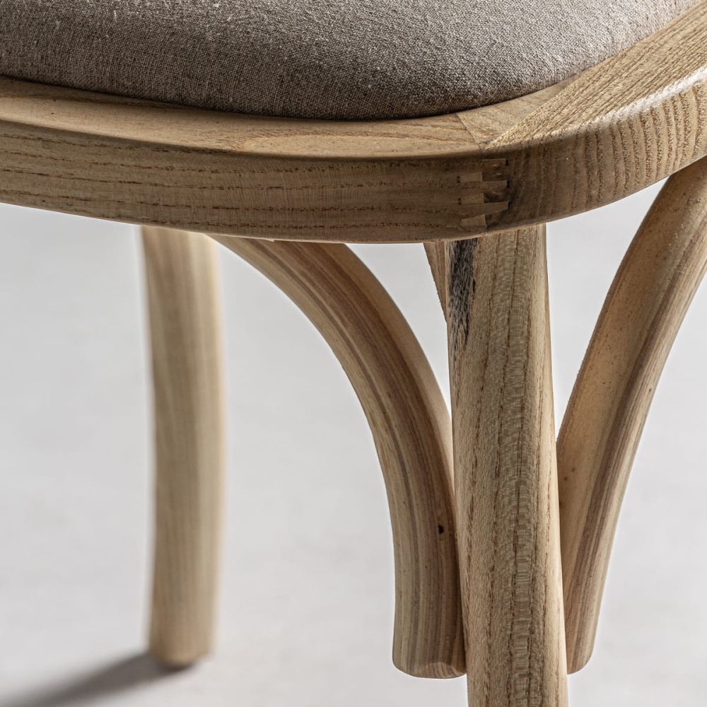 Chair Pabilo