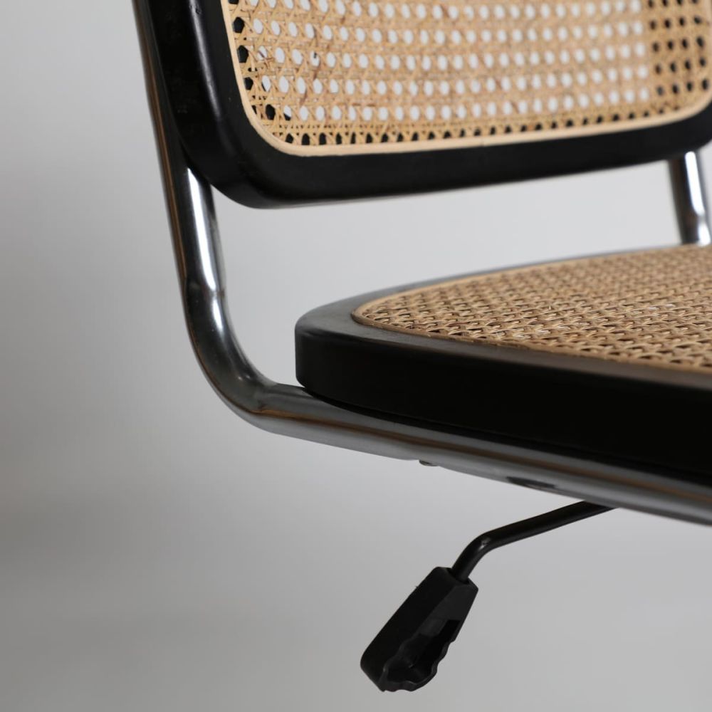 Chair Salav