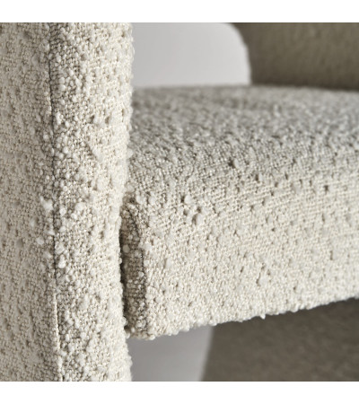 Armchair Alvra