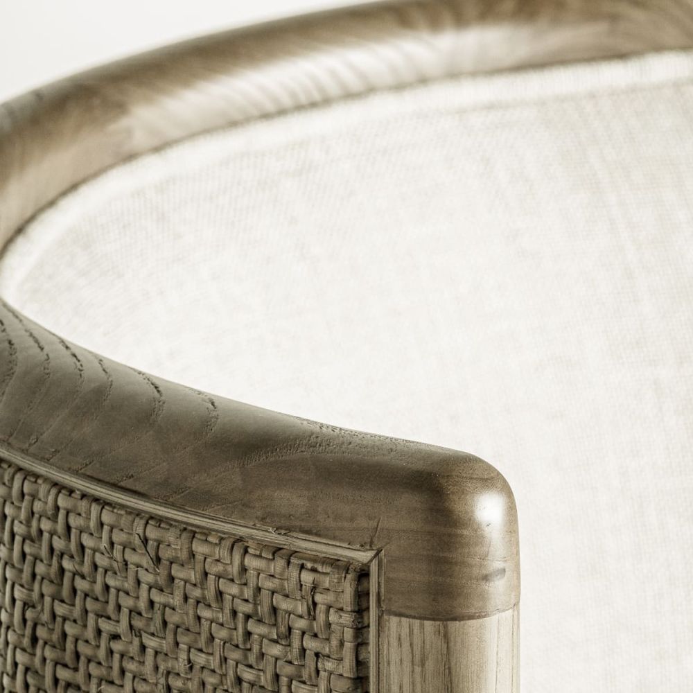 Chair Varaire