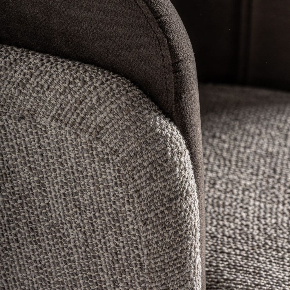 Chair Labege