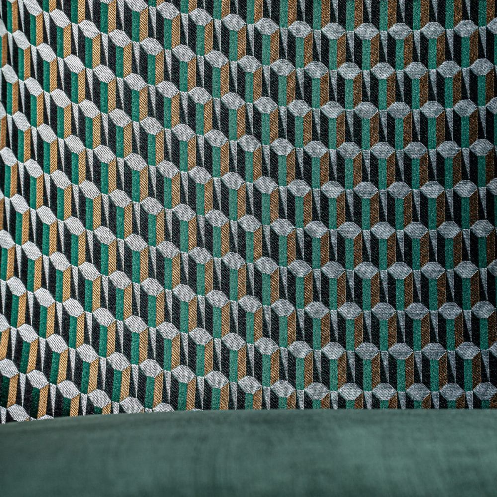 Chair Kelheim