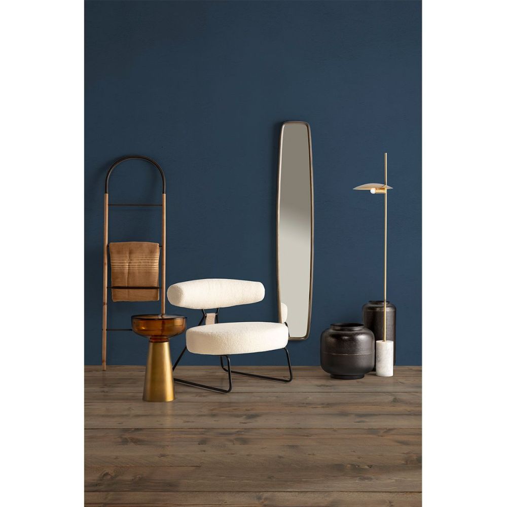 Armchair Isa