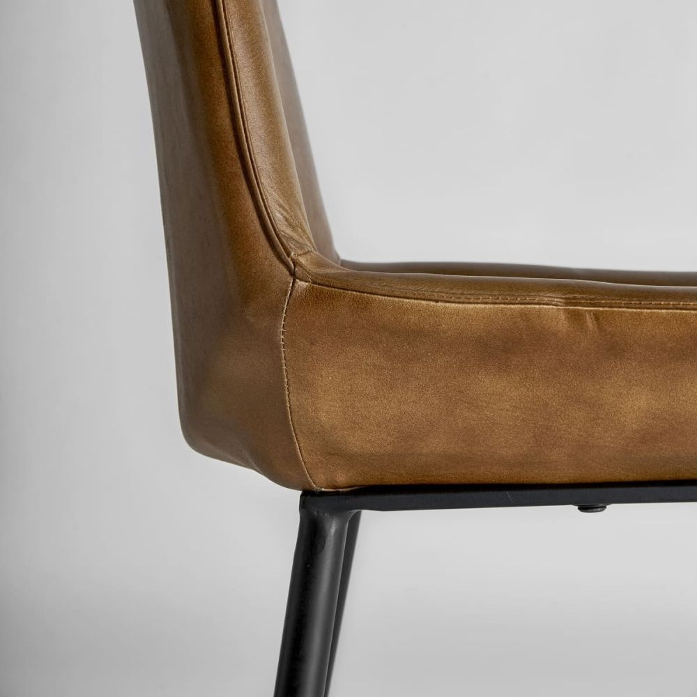 Chair Den